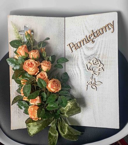Wiązanka stroik na cmentarz sztuczne kwiaty róże drewniana książka